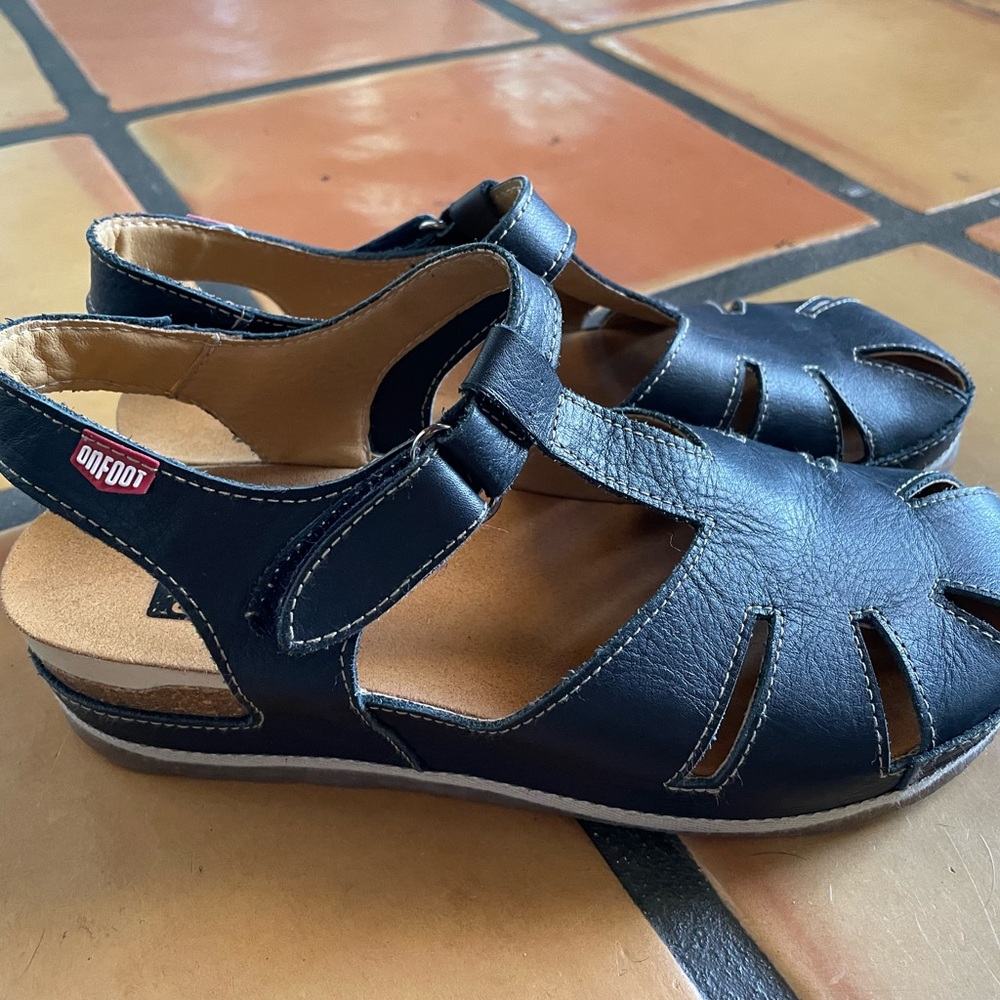 OnFoot sandals